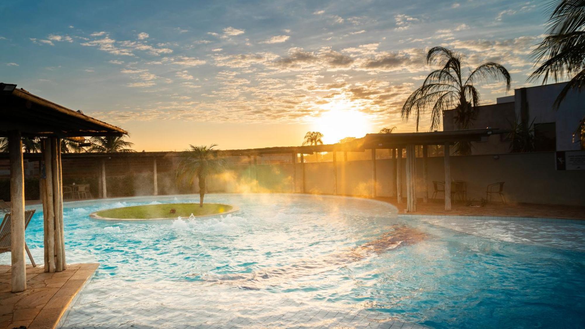 Grandes Lagos Resorts E Parque Aquatico Santa Clara d'Oeste Ngoại thất bức ảnh